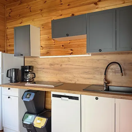 Letniskowe Karolina Lodge *